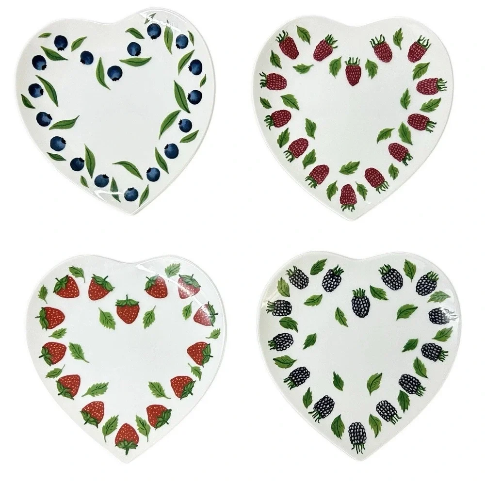 Williams Sonoma‎ La Mure Chene Heart Shape Berry Plates Set 4 Dessert Appetizer